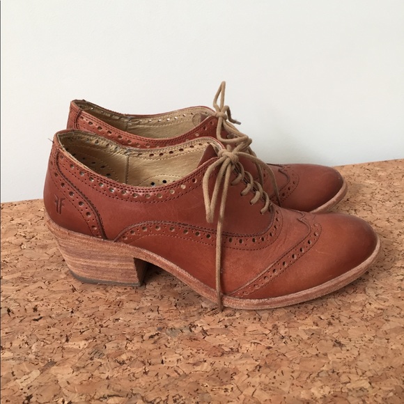 frye maggie oxford